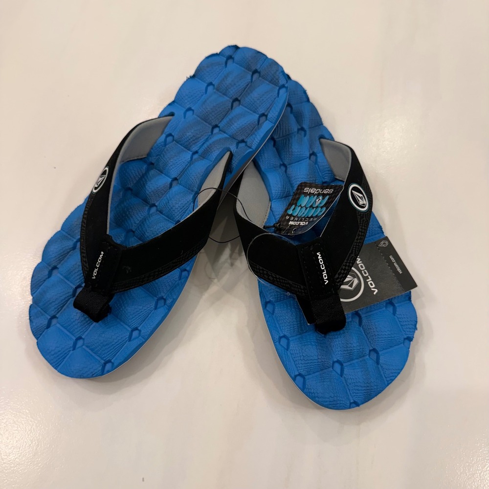 Volcom Recliner Flip Flops Kids Size 5 Blue Black New Cushioned Thong Sandals